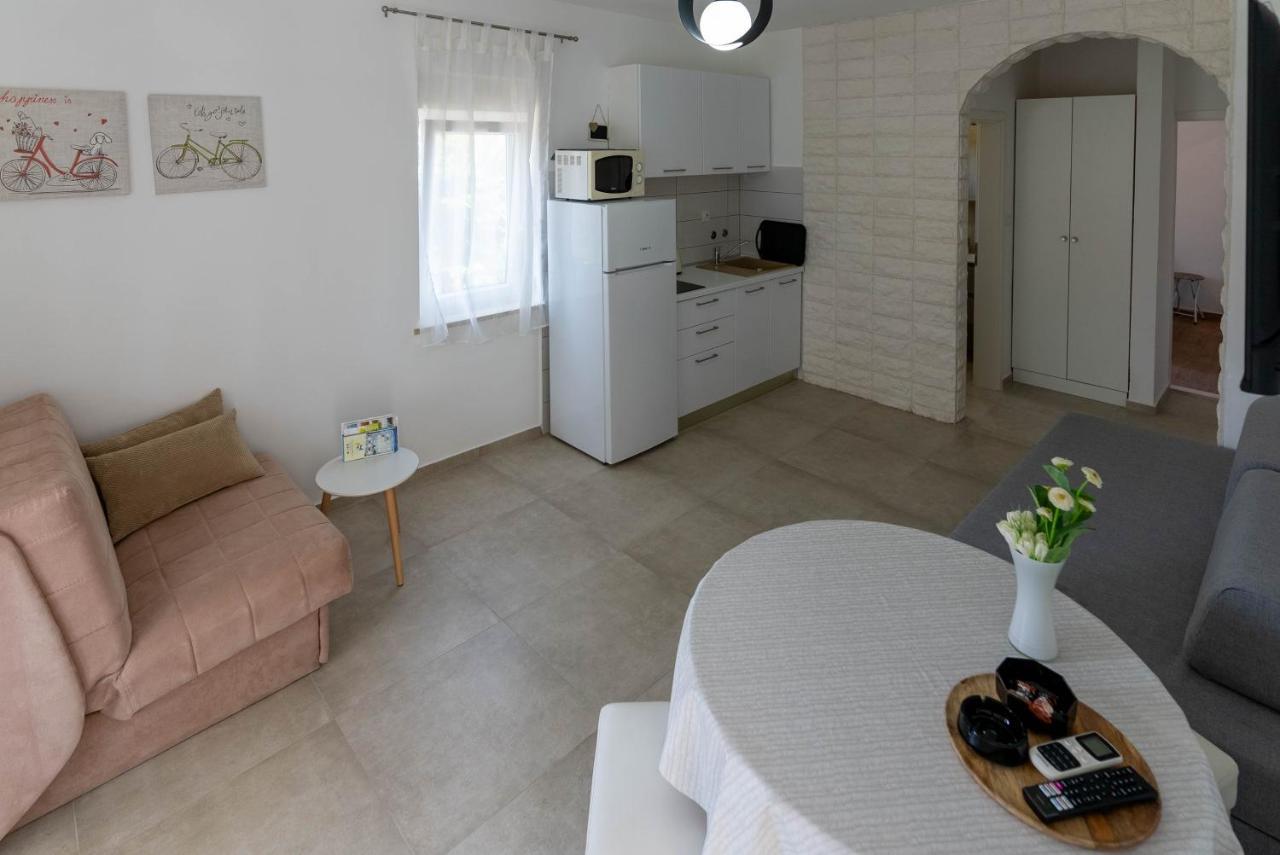 Briuni Riviera Apartment Pula Ngoại thất bức ảnh