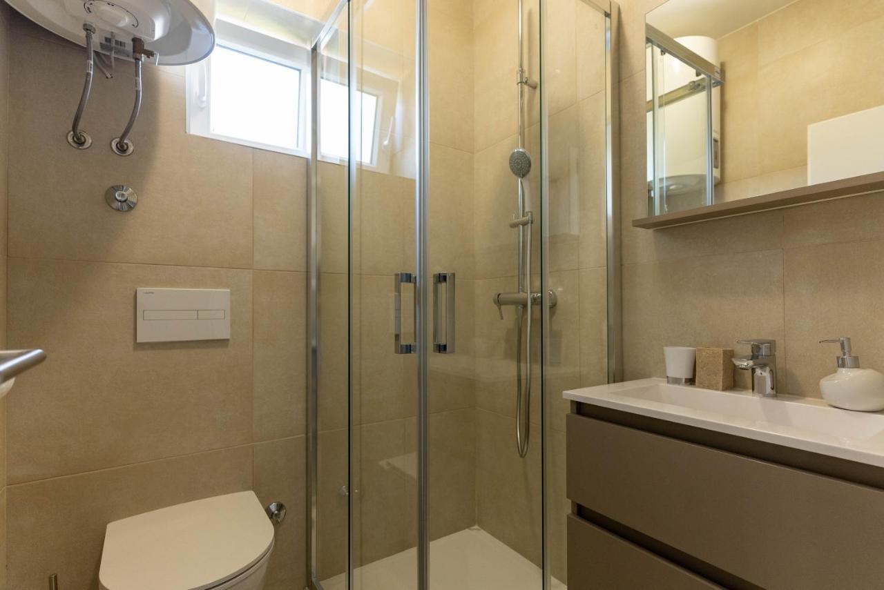 Briuni Riviera Apartment Pula Ngoại thất bức ảnh